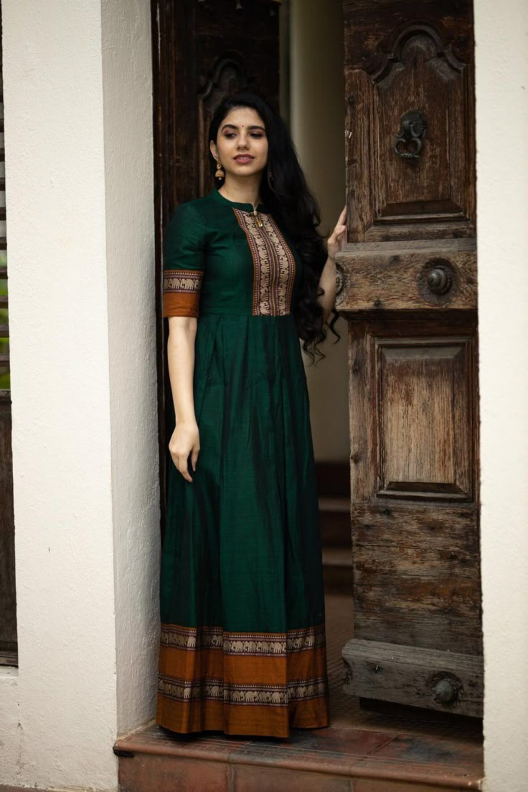 Nilambari Green Women's kurtis