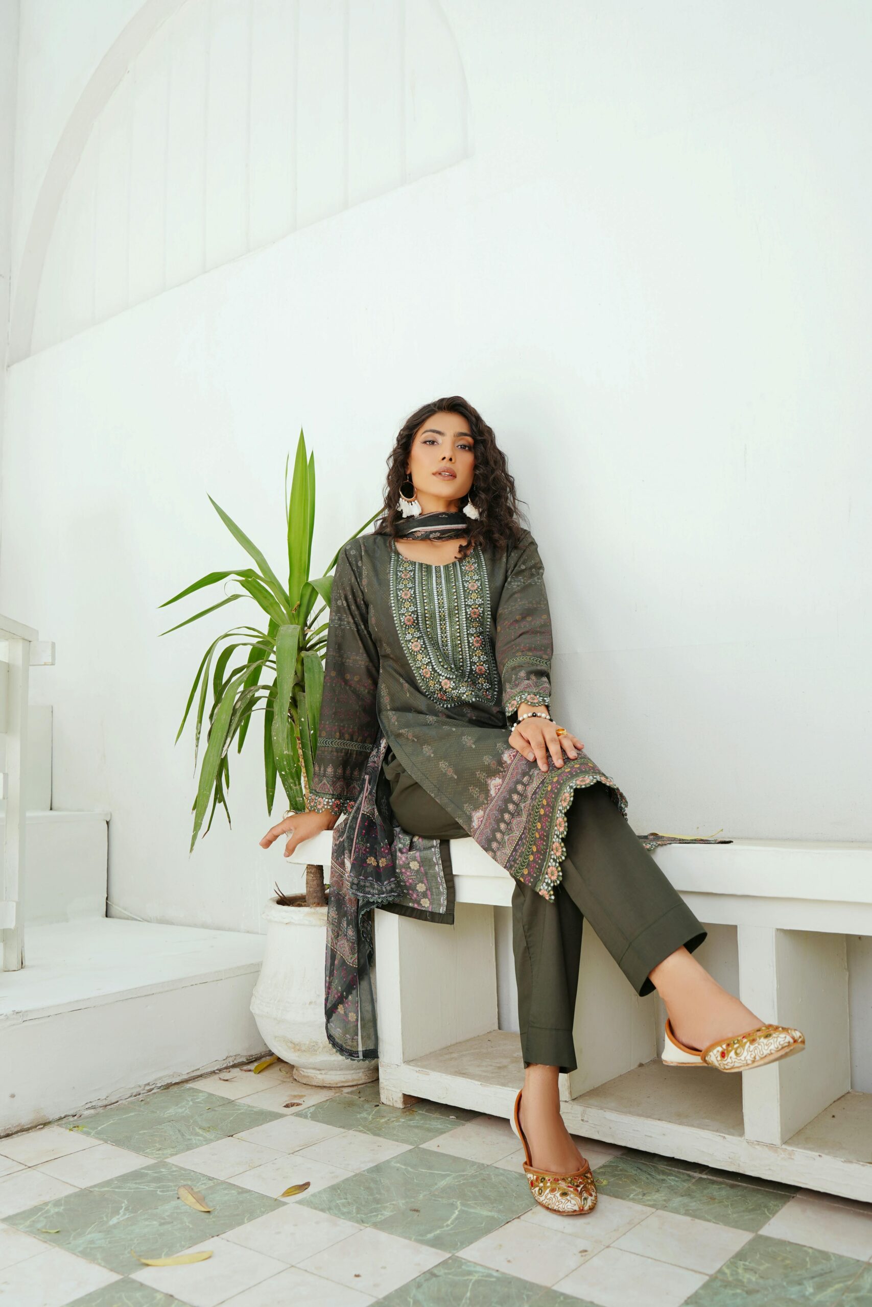 Women's top Women's top